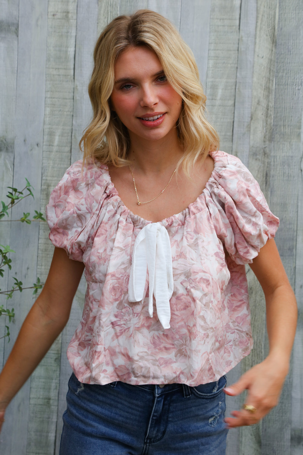 Feeling Femme' Blush Scoop Neck Floral Top w/Bow